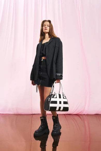 VS25-VIA1